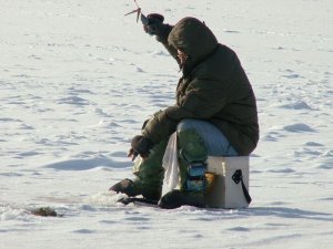 Азартная ловля на весеннем льду